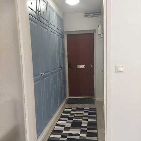Apartament Tunnelmallinen Yoepymispaikka Sataman Sydaemessae *
